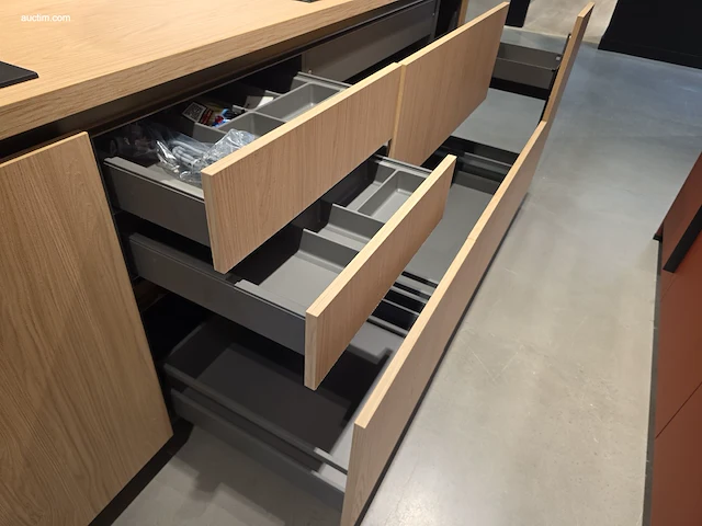 Toonzaalkeuken vanden borre kitchen yula - afbeelding 10 van  41