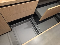 Toonzaalkeuken vanden borre kitchen yula - afbeelding 14 van  41