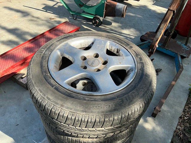 Toora velg met band (4x) - afbeelding 1 van  5