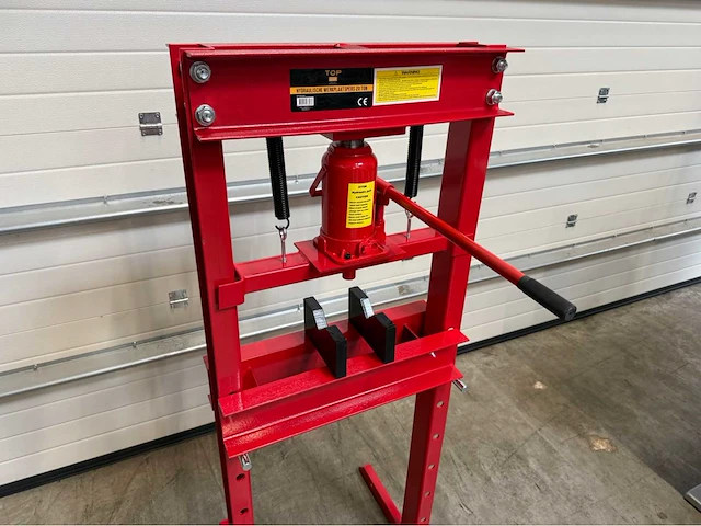 Top gear werkplaatspers 20 ton / hydraulische werkplaatspers - afbeelding 9 van  15
