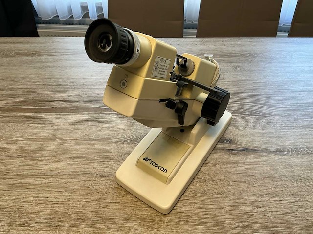 Topcon lensmeter optiek - afbeelding 1 van  4
