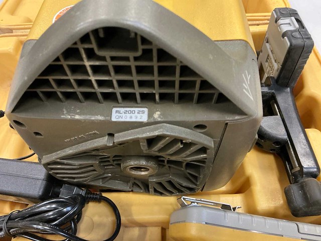 Topcon rl-200 2s bouwlaser - afbeelding 7 van  11