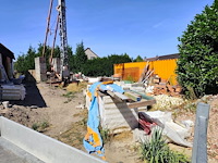 Torenkraan 16 m lang en 14 m hoog, mortelbak, pallethaak en wielenstel. bevindt zich te lommel, afbraak voor eigen rekening. bezichtiging en afhaling op afspraak. (6) - afbeelding 8 van  25
