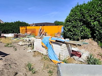 Torenkraan 16 m lang en 14 m hoog, mortelbak, pallethaak en wielenstel. bevindt zich te lommel, afbraak voor eigen rekening. bezichtiging en afhaling op afspraak. (6) - afbeelding 9 van  25