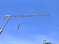 Torenkraan 16 m lang en 14 m hoog, mortelbak, pallethaak en wielenstel. bevindt zich te lommel, afbraak voor eigen rekening. bezichtiging en afhaling op afspraak. (6) - afbeelding 11 van  25