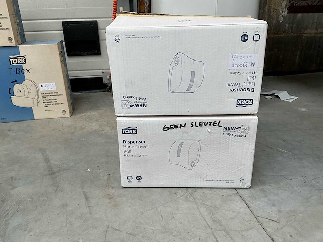 Tork h1 papierdispenser (2x) - afbeelding 1 van  1