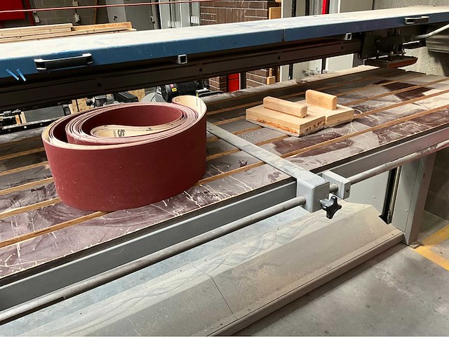 Tornado - langbandschuurmachine - afbeelding 8 van  9