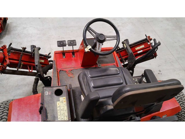 Toro - reelmaster - zitmaaier - afbeelding 4 van  5