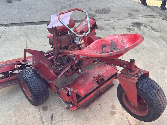 Toro - reelmower 70 - ride on lawn mower - afbeelding 1 van  9