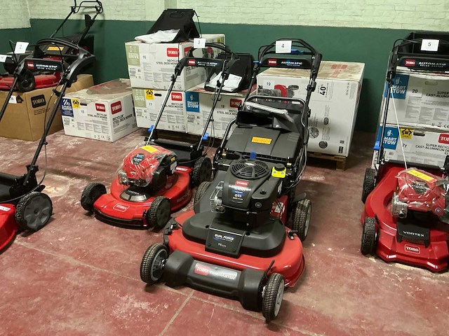 Toro - timemaster 21810 - grasmaaier - afbeelding 1 van  9