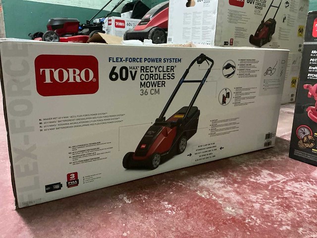 Toro 21836 grasmaaier op accu - afbeelding 1 van  3