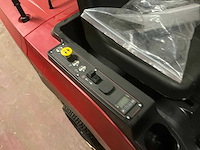 Toro es3200dc elektrische zitmaaier - afbeelding 10 van  11