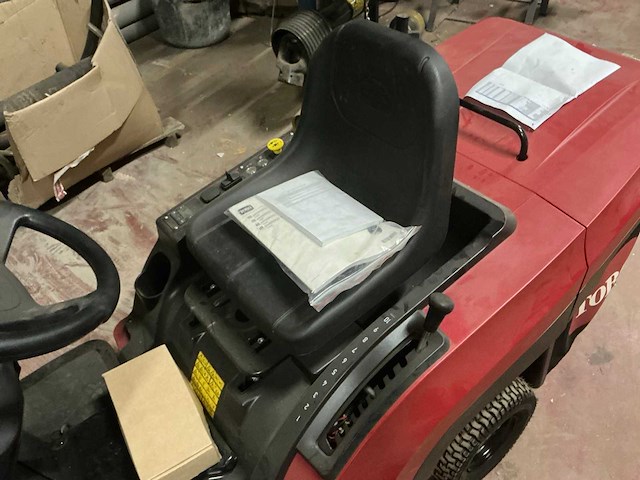 Toro es3200dc elektrische zitmaaier - afbeelding 4 van  7