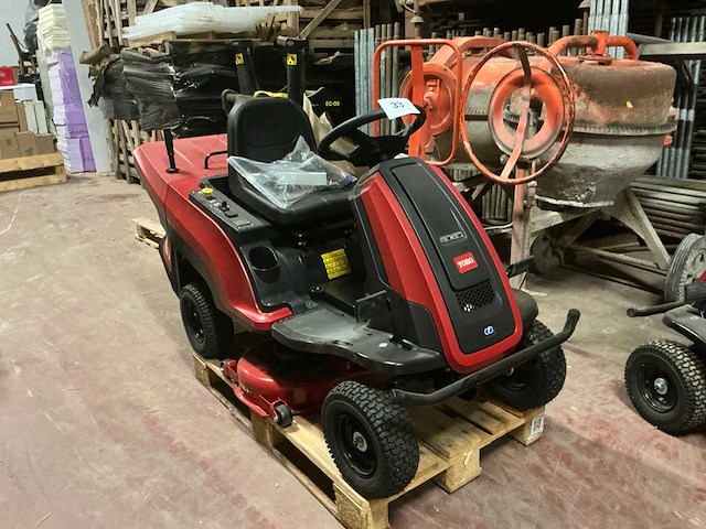 Toro es3200dc elektrische zitmaaier - afbeelding 1 van  11