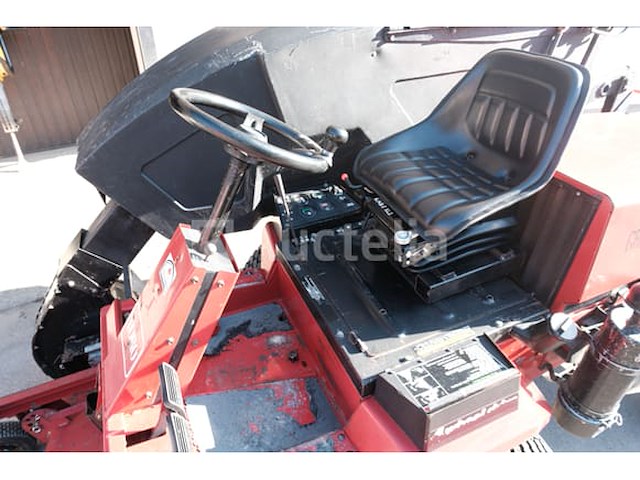 Toro groundmaster 223-d 4x4 diesel rijmaaier - afbeelding 8 van  26