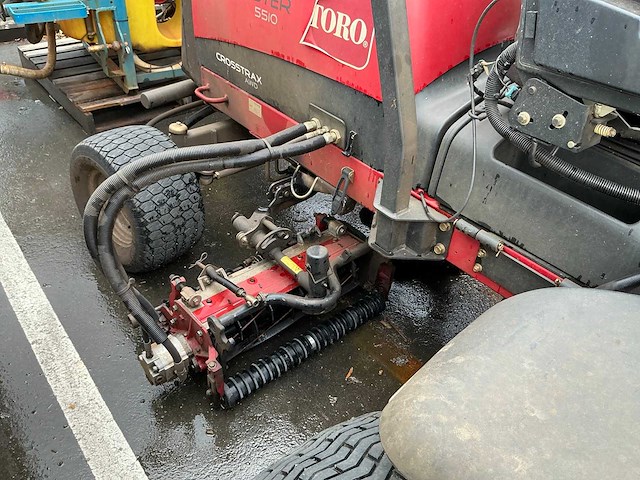 Toro reelmaster 5510 crosstrax awd fairway maaier - afbeelding 9 van  12