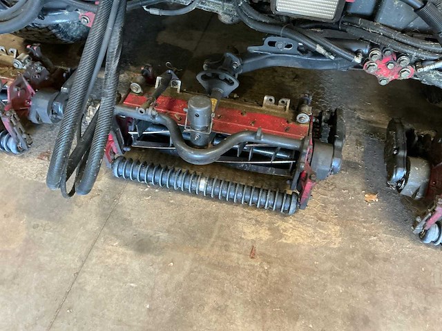 Toro reelmaster 5510 crosstrax awd fairway maaier - afbeelding 18 van  21