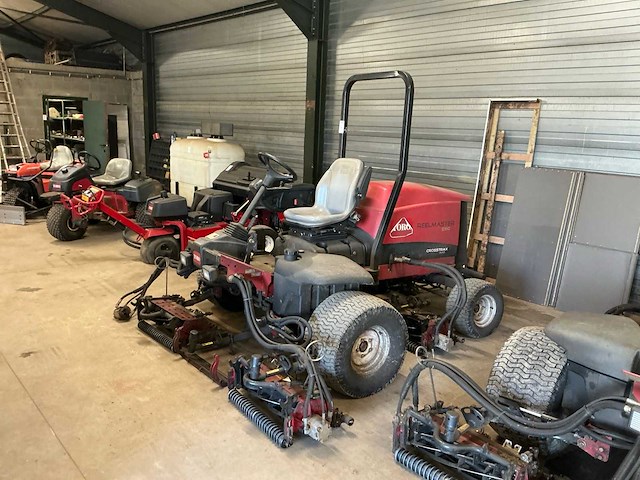 Toro reelmaster 5510 crosstrax awd fairway maaier - afbeelding 15 van  18