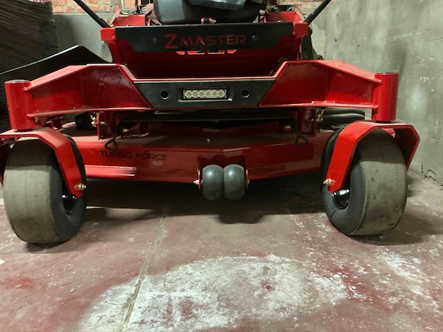 Toro zmaster 740s6te zitmaaier - afbeelding 6 van  11