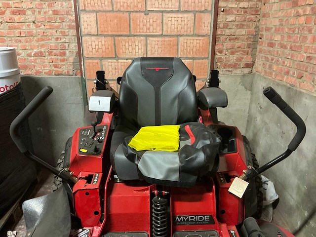 Toro zmaster 740s6te zitmaaier - afbeelding 8 van  11