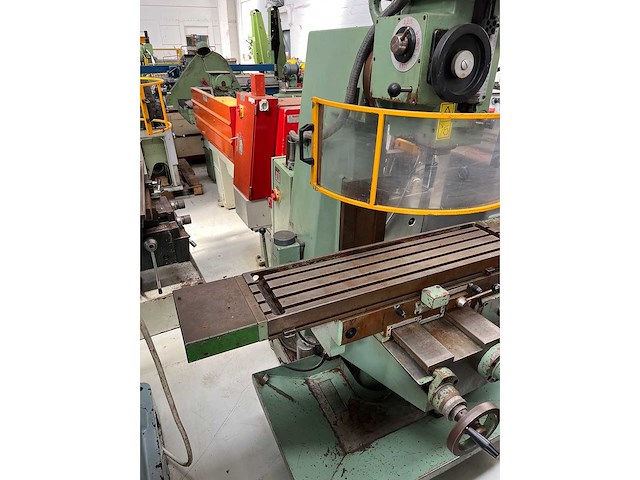 Tos - f2v - universele freesmachine - afbeelding 2 van  3