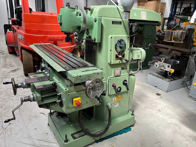 Tos - fa3ah - universele freesmachine - afbeelding 1 van  6