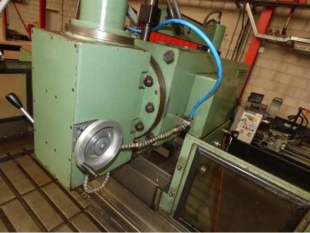 Tos - fgs 40/50 cnc - cnc freesmachine - afbeelding 14 van  14