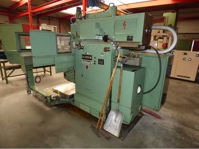 Tos - fgs 40/50 cnc - cnc freesmachine - afbeelding 1 van  2