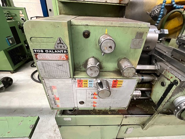 Tos - sui32 - universele draaibank - afbeelding 9 van  10