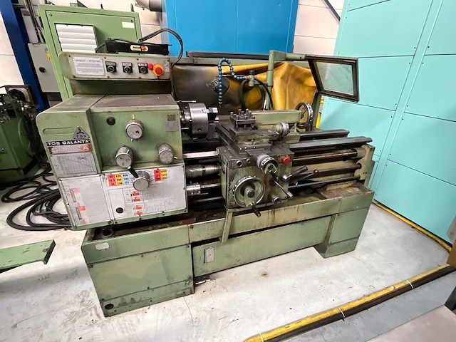 Tos - sui32 - universele draaibank - afbeelding 1 van  2