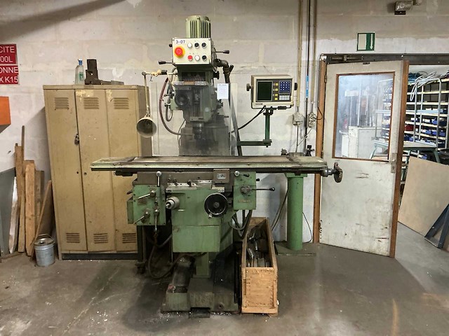 Tos kurim fnk 25 a cnc freesmachine - afbeelding 12 van  22