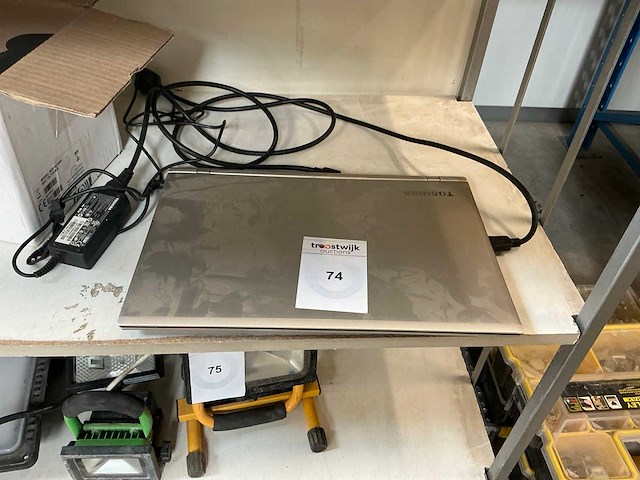 Toshiba satelite p-50-c-17d laptop - afbeelding 3 van  10