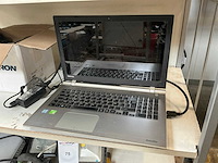 Toshiba satelite p-50-c-17d laptop - afbeelding 4 van  10