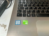 Toshiba satelite p-50-c-17d laptop - afbeelding 6 van  10
