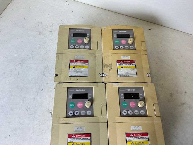 Toshiba vf-s7 vf-s7-2004py-eu frequentieregelaar (5x) - afbeelding 3 van  4
