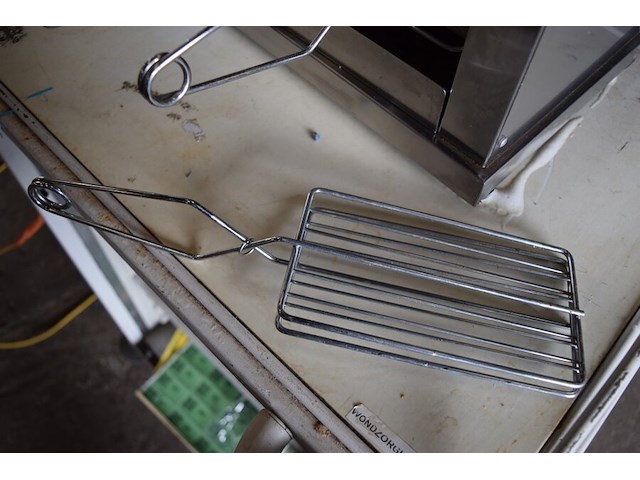 Tosti machine met 6 tosti klemmen 220v - afbeelding 7 van  7