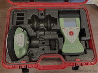 Totaalstation leica - afbeelding 1 van  3