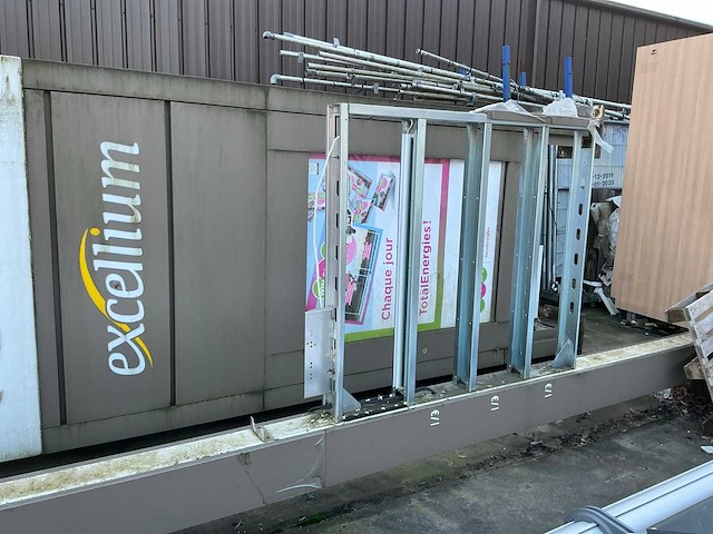 Total energies diverse reclamezuilen (2x) - afbeelding 3 van  5