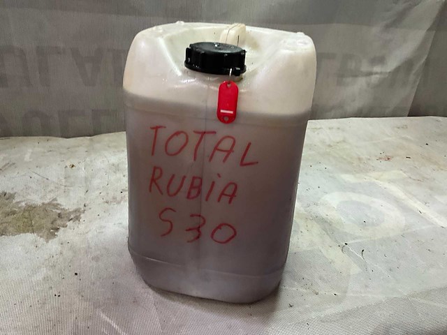 Total rubia s30 motorolie voor zware vrachtwagens (20 liter) - afbeelding 1 van  2