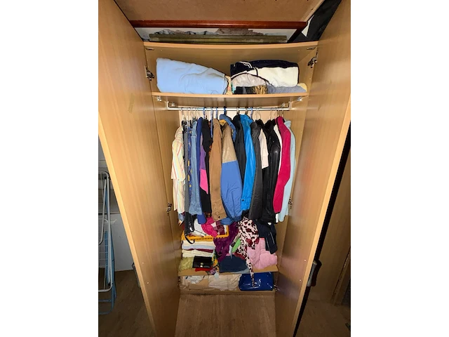 Totale inboedel appartement + garagebox gistel - afbeelding 17 van  41