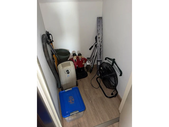 Totale inboedel appartement + garagebox oudenburg - afbeelding 2 van  87