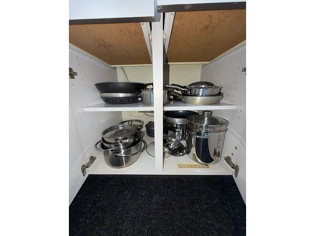 Totale inboedel appartement + garagebox oudenburg - afbeelding 22 van  87