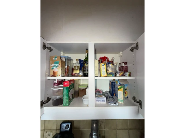 Totale inboedel appartement + garagebox oudenburg - afbeelding 24 van  87