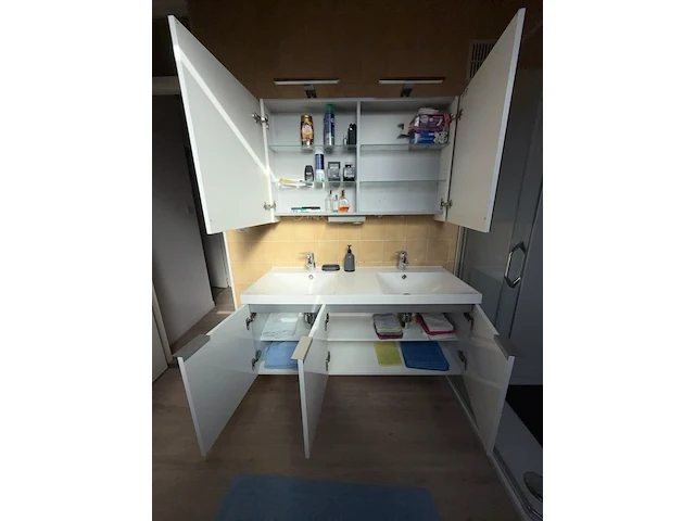 Totale inboedel appartement + garagebox oudenburg - afbeelding 49 van  87
