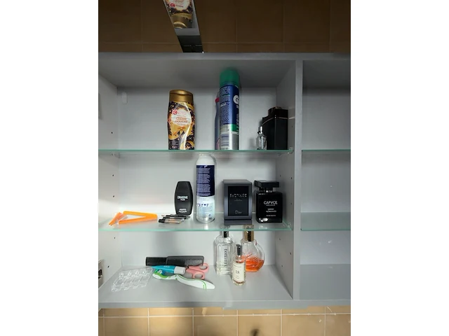 Totale inboedel appartement + garagebox oudenburg - afbeelding 50 van  87