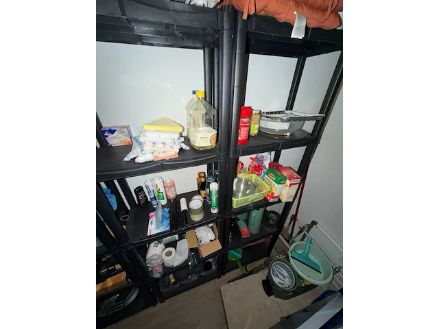 Totale inboedel appartement + garagebox oudenburg - afbeelding 59 van  87