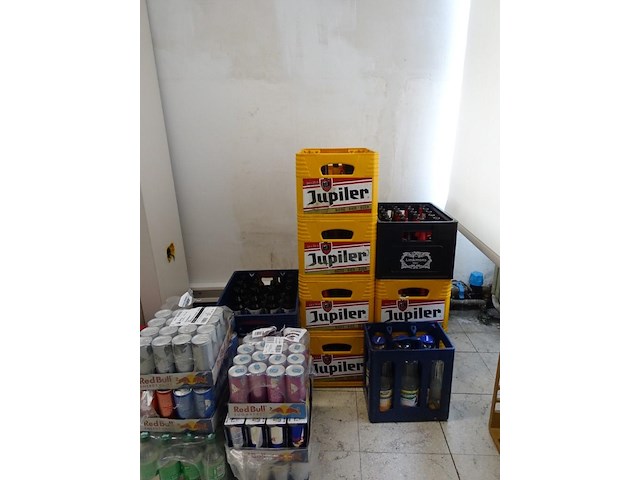 Totale inboedel dagbladhandel - afbeelding 29 van  69