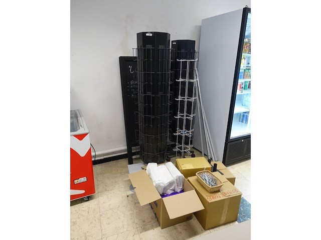 Totale inboedel dagbladhandel - afbeelding 39 van  69