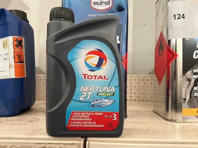 Total,inhoud 1 liter 2 t motor olie (8x) - afbeelding 1 van  1