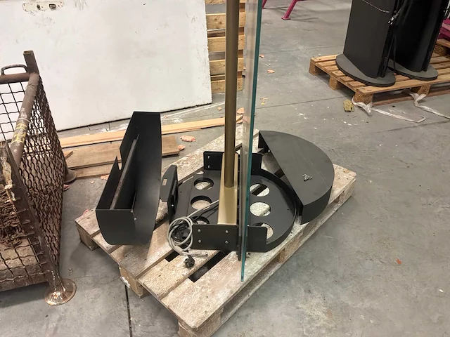 Totem - afbeelding 6 van  6